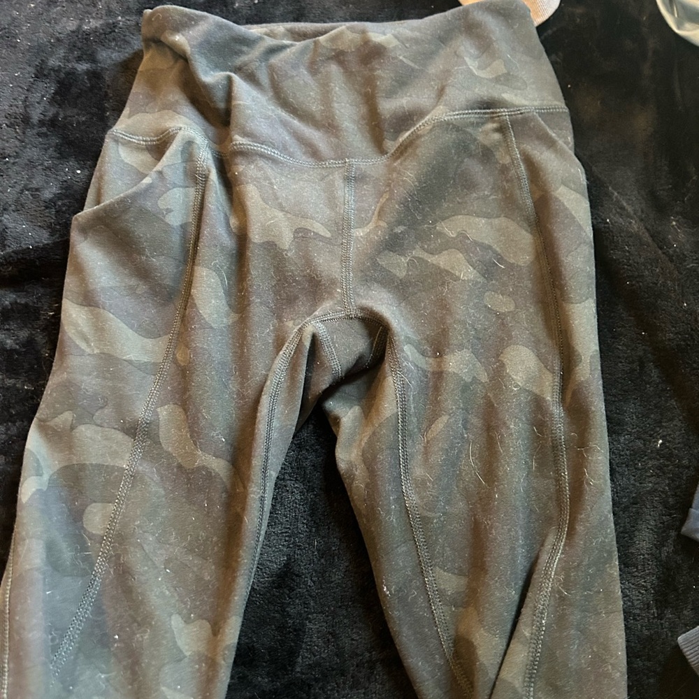 camo leggings